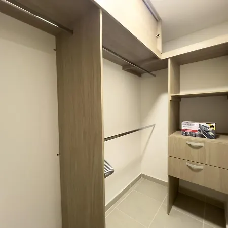 2 Cuartos Ac Y Piscina *